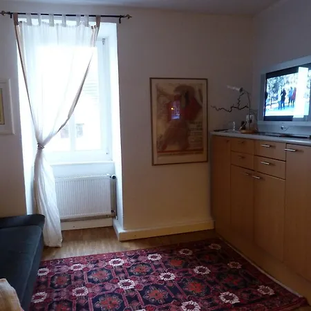 沃德莱韦斯滕卡塞尔公寓